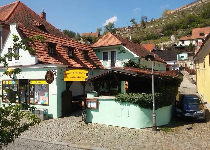 Ve Dvorku Πανσιόν Český Krumlov